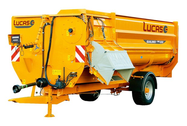 materiel-agricole-melangeuse-lucas-g-servimac